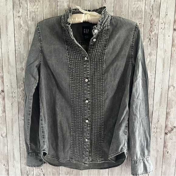 GAP Tops - GAP Charcoal Chambray Ruffle and Pleated Button-Up Blouse Small Women’s